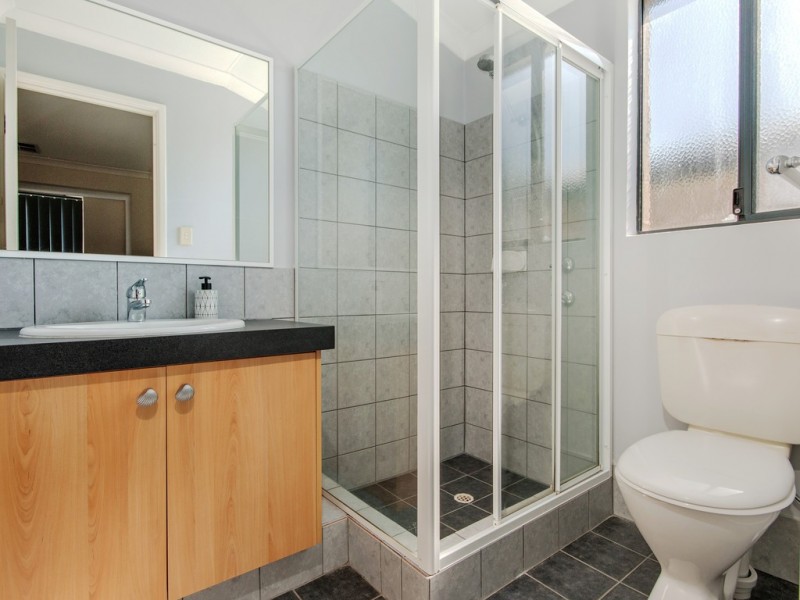 8 Bethel Cnr, Halls Head WA 6210