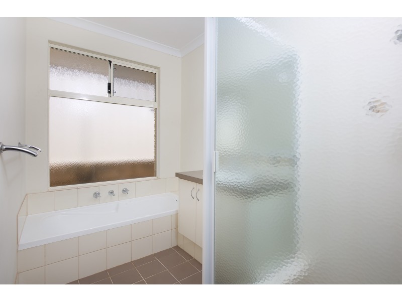 13 Teague Way, Lakelands WA 6180