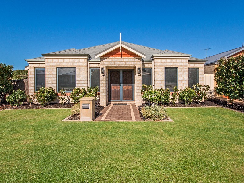 28 Hudson Drive, Dudley Park WA 6210