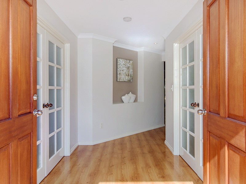 28 Hudson Drive, Dudley Park WA 6210