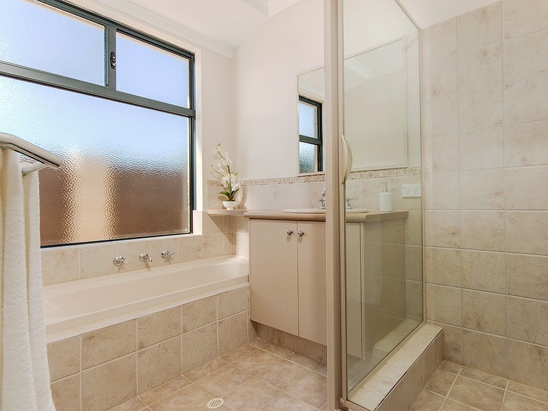 28 Hudson Drive, Dudley Park WA 6210