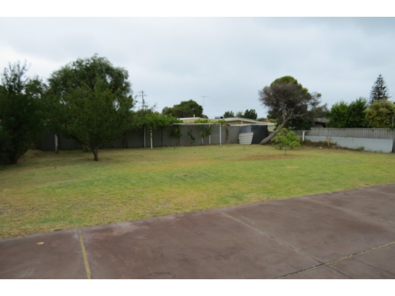 12 COLLIER STREET, Silver Sands WA 6210