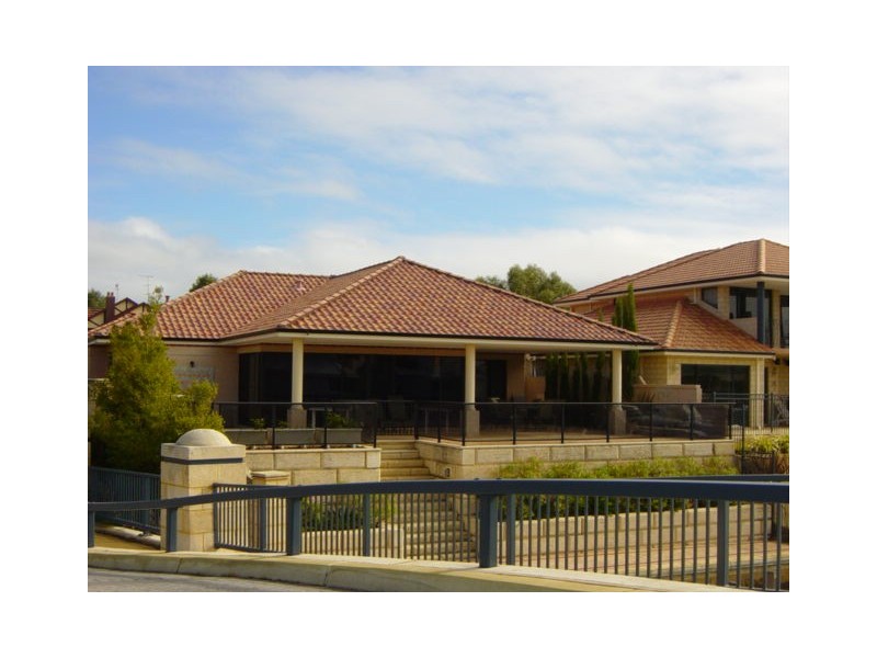 12 Condor Mews, Halls Head WA 6210