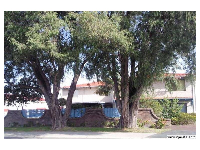 10/11 Leslie Street, Dudley Park WA 6210