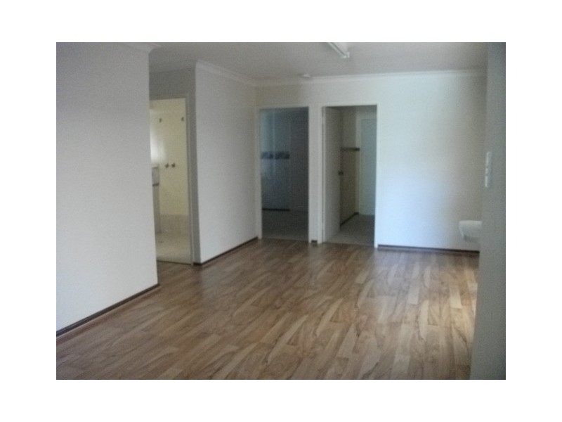 12 Sandford Crescent, Halls Head WA 6210