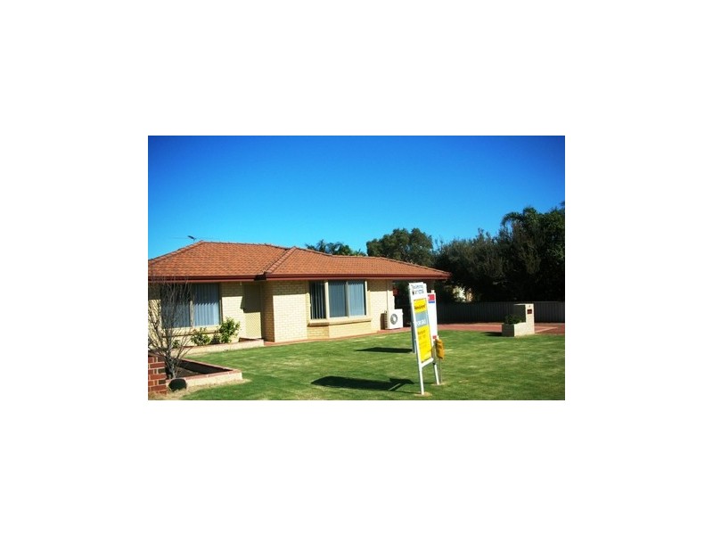 16 Maroonah Road, Golden Bay WA 6174