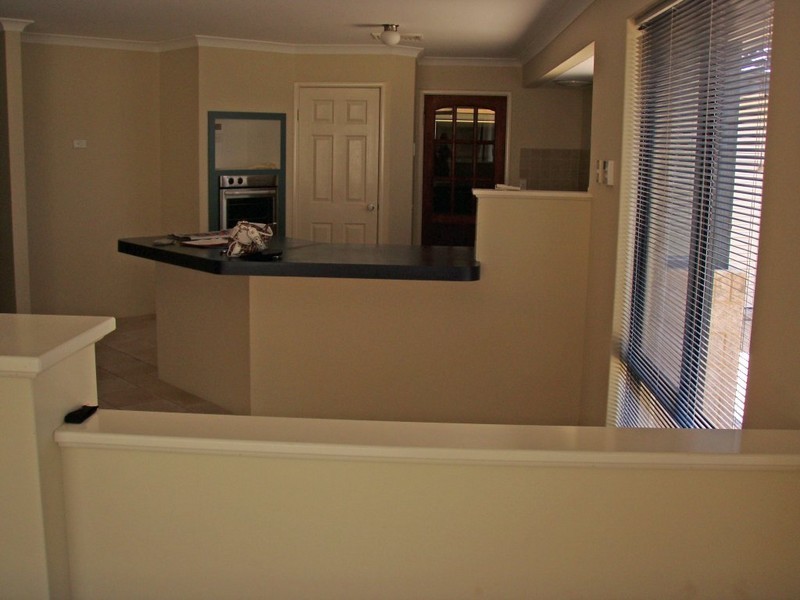 159 Peelwood Parade, Halls Head WA 6210