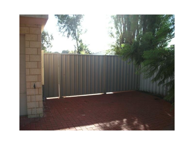 4/70 Waldron Boulevard, Greenfields WA 6210