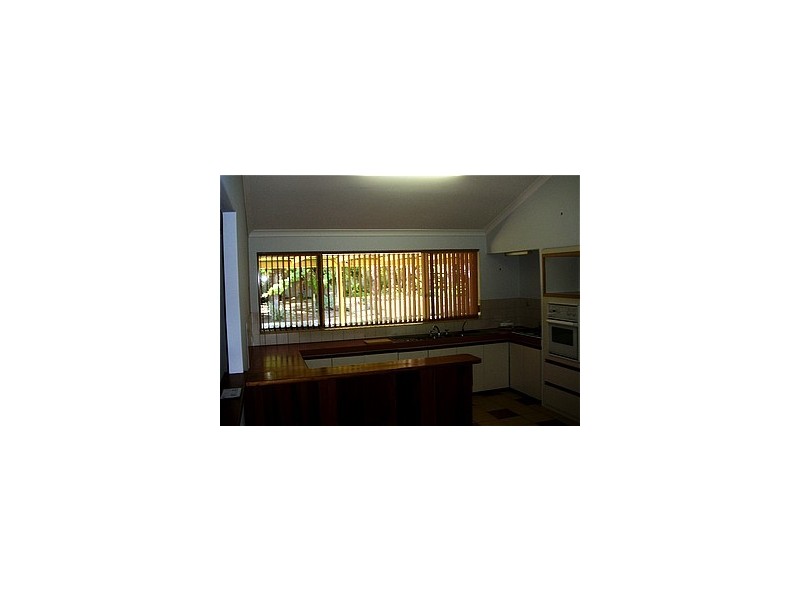 3 Lowden Rd, Greenfields WA 6210