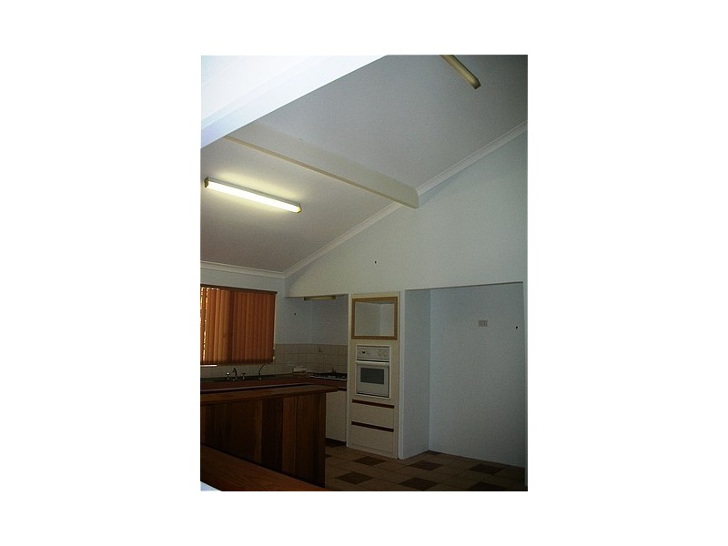 3 Lowden Rd, Greenfields WA 6210