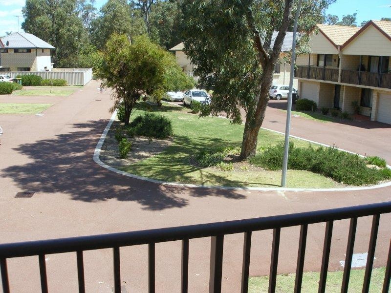 13/70 Waldron Boulevard, Greenfields WA 6210