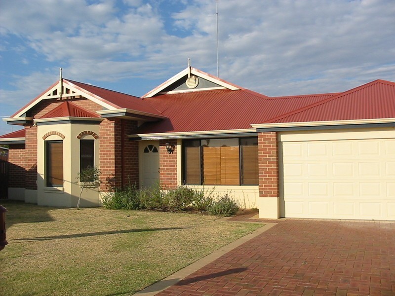 4 Buscot Court, Erskine WA 6210