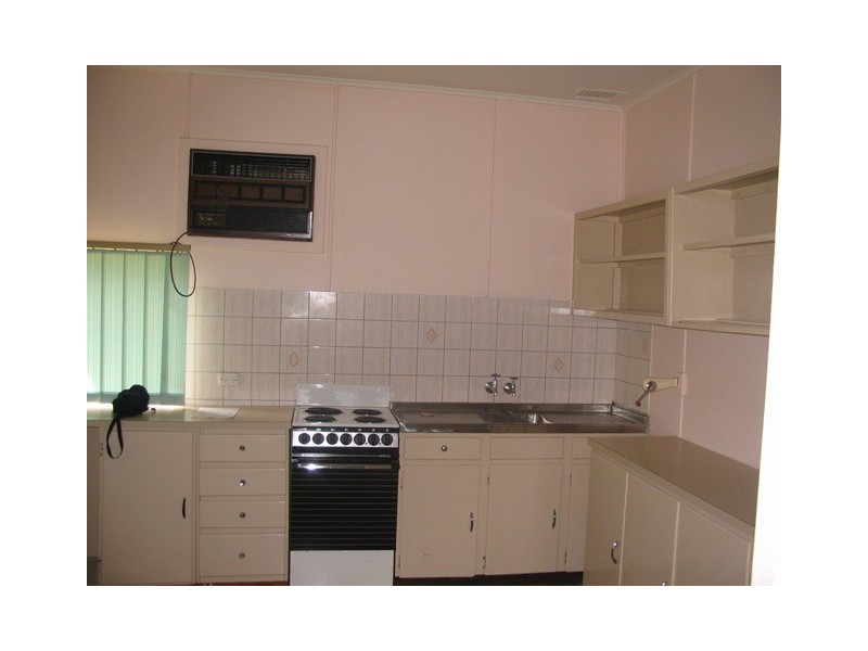 9 Eacott Street, Mandurah WA 6210