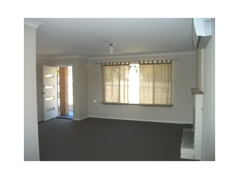32 Service Street, Mandurah WA 6210