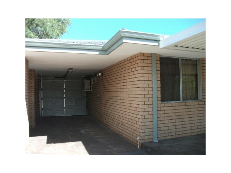 32 Service Street, Mandurah WA 6210