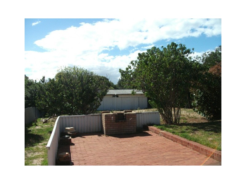 32 Service Street, Mandurah WA 6210