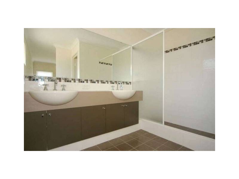 36 Hudson Drive, Dudley Park WA 6210