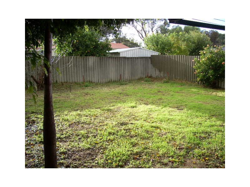 4 Evandale Street, Dudley Park WA 6210