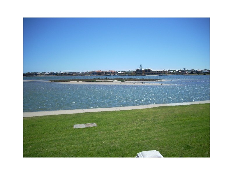 6/11 Leslie Street, Mandurah WA 6210