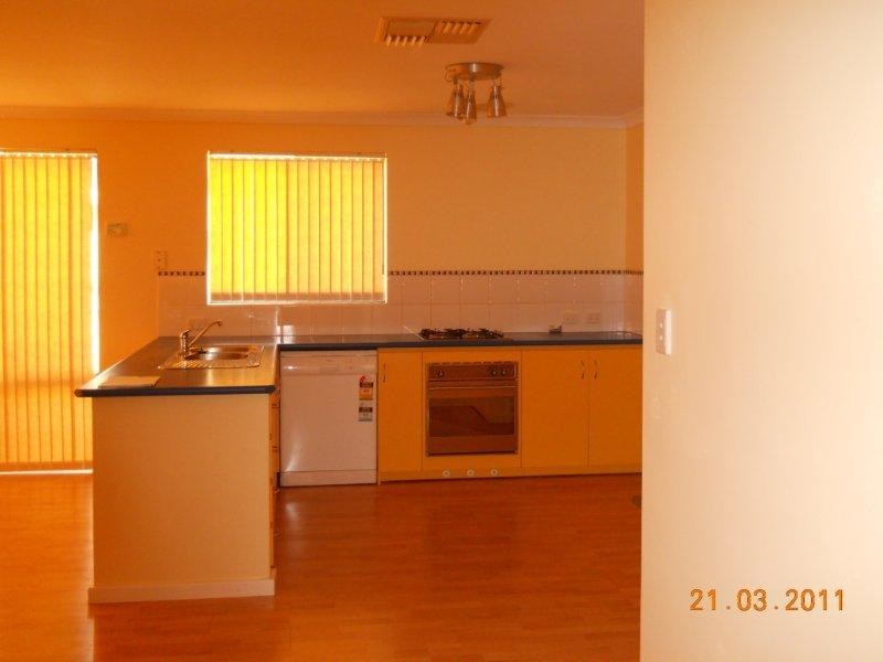 1 Lancelin Way, Erskine WA 6210