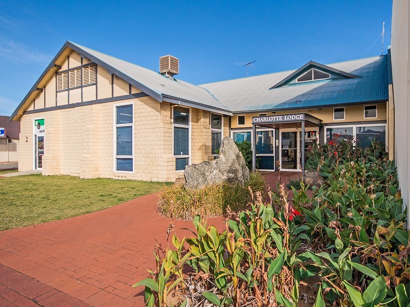 2 Sutton Street, Mandurah WA 6210