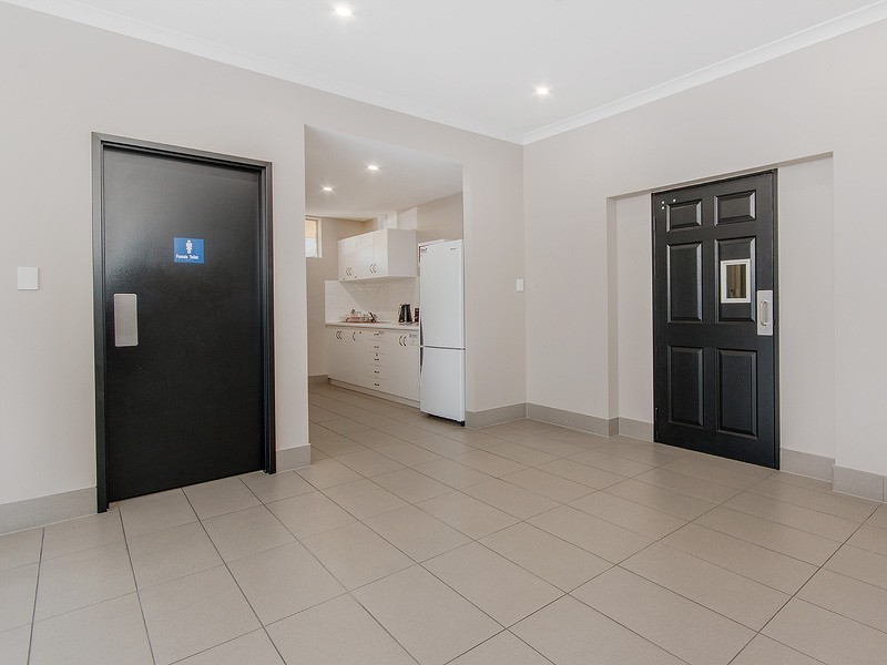 2 Sutton Street, Mandurah WA 6210