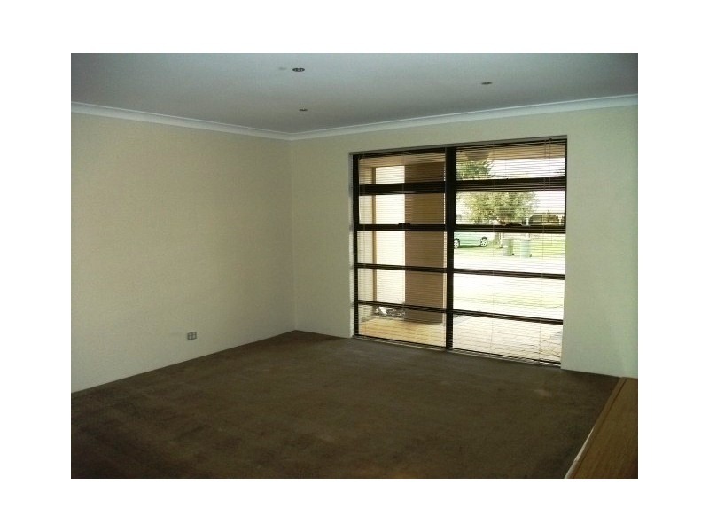 7A Eddy Street, Coodanup WA 6210