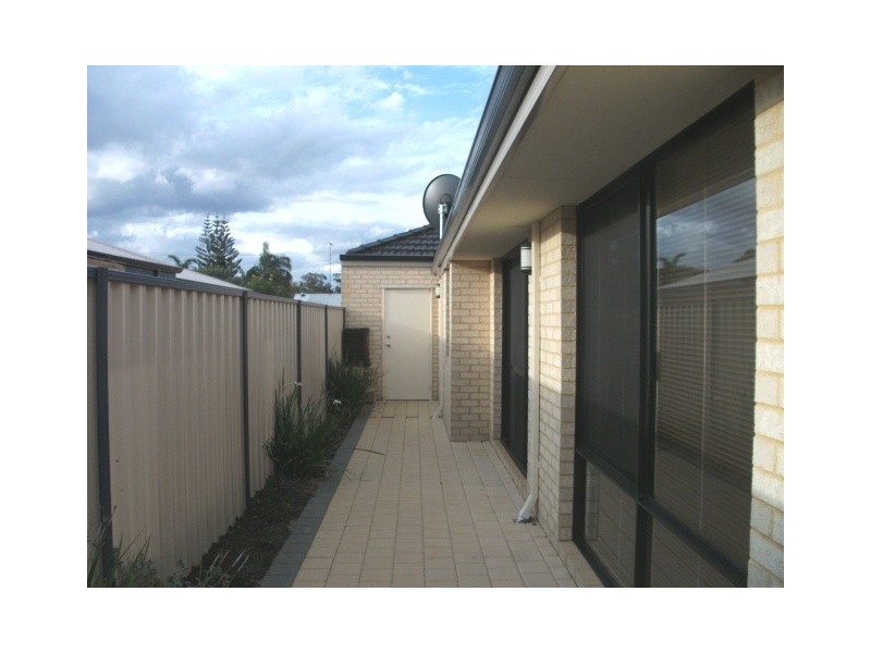 7A Eddy Street, Coodanup WA 6210