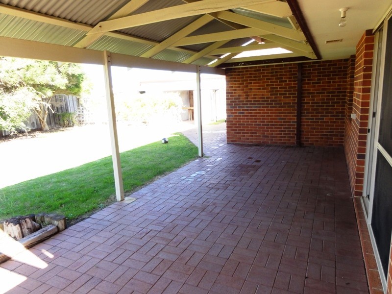 20 Montego Way, Halls Head WA 6210