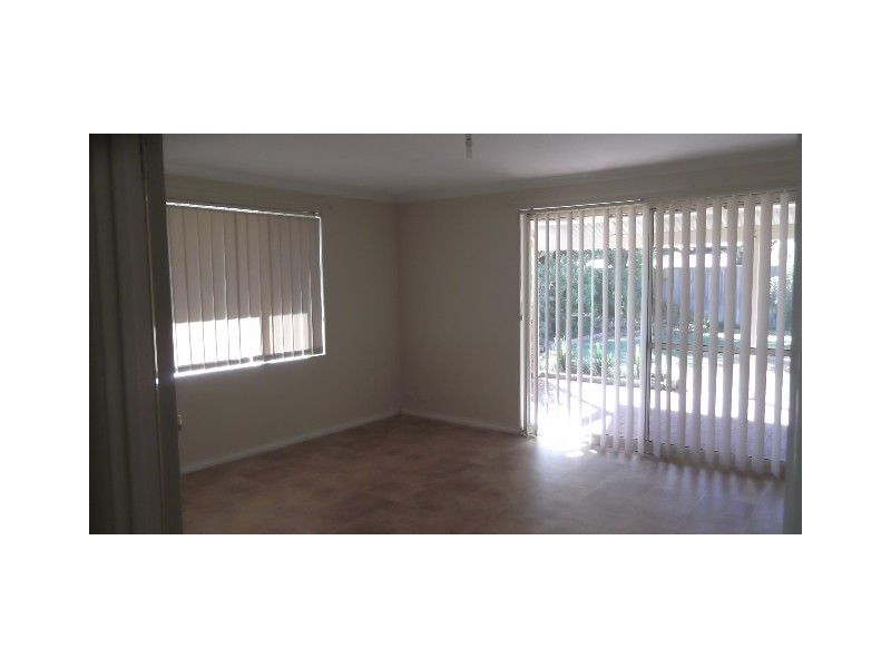 20 Montego Way, Halls Head WA 6210