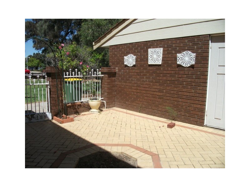 2 Peel Street, Mandurah WA 6210