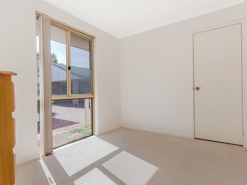 2/58 Portmarnock Circle, Halls Head WA 6210