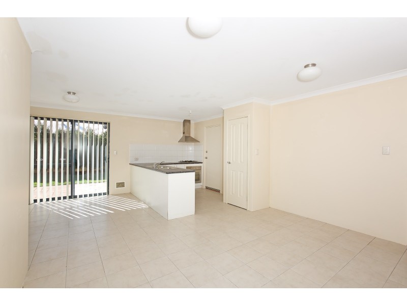 11 Golden Grove, Coodanup WA 6210