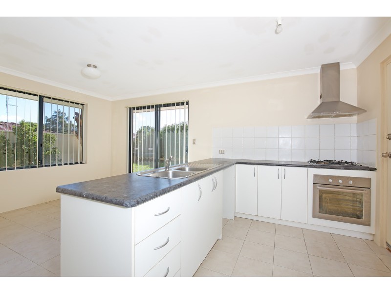 11 Golden Grove, Coodanup WA 6210
