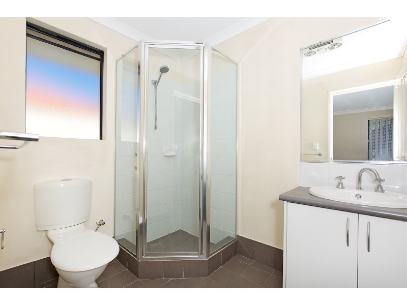 11 Golden Grove, Coodanup WA 6210