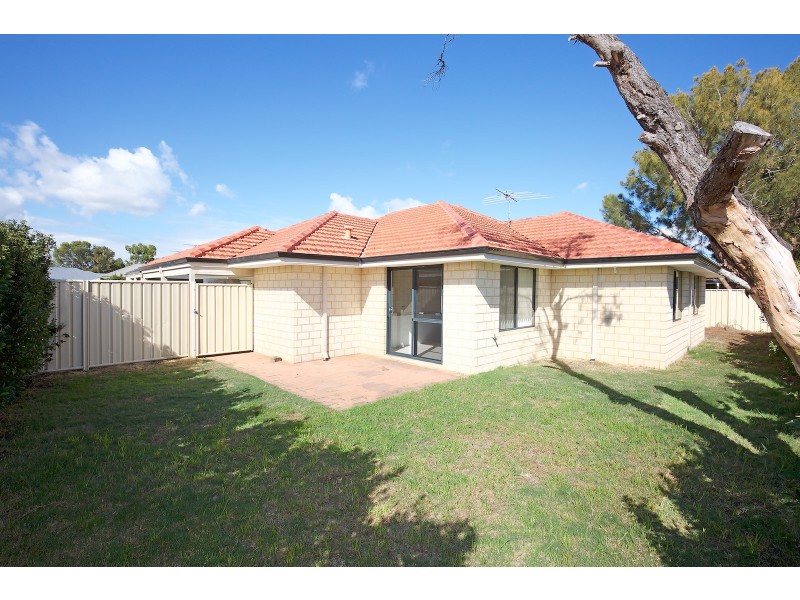 11 Golden Grove, Coodanup WA 6210