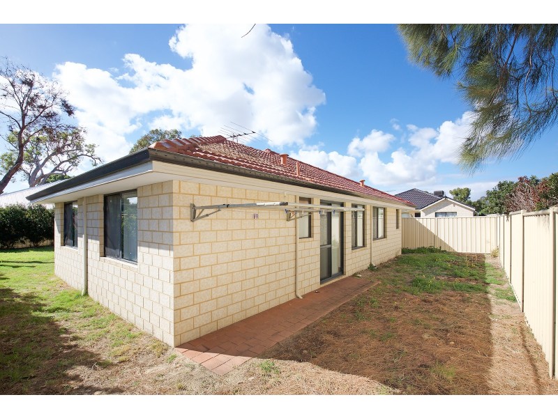 11 Golden Grove, Coodanup WA 6210