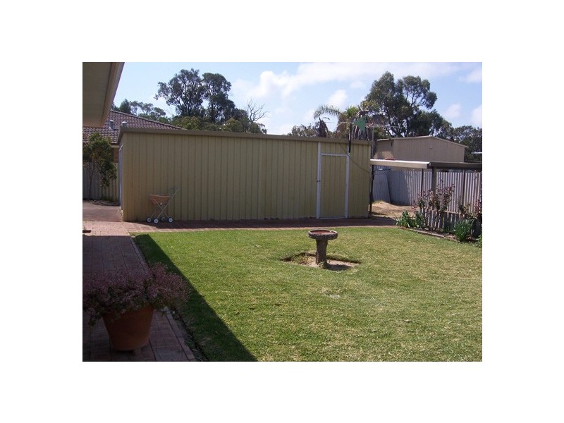 4 Coolibah Ave, Dudley Park WA 6210