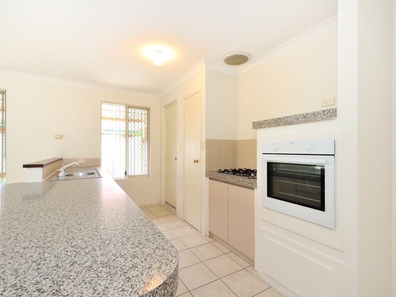 24 St Annes Tce, Meadow Springs WA 6210