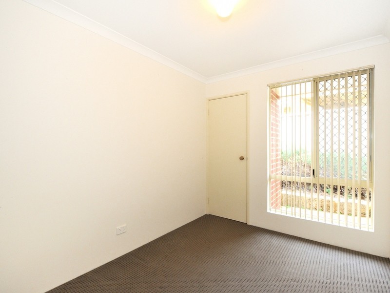 24 St Annes Tce, Meadow Springs WA 6210