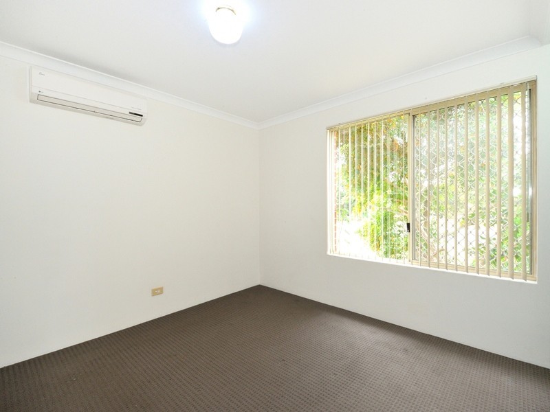 24 St Annes Tce, Meadow Springs WA 6210