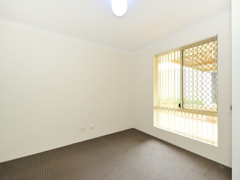 24 St Annes Tce, Meadow Springs WA 6210