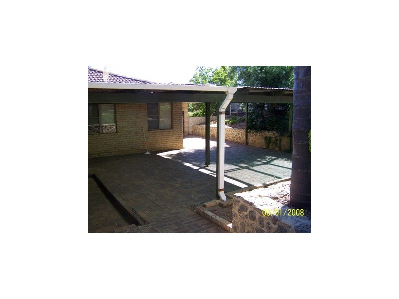 28 Melaluca Terrace, Halls Head WA 6210