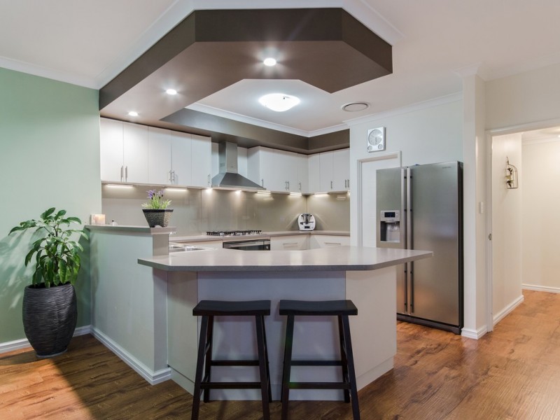 6 Wells Road, Pinjarra WA 6208