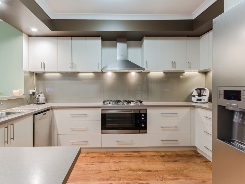 6 Wells Road, Pinjarra WA 6208