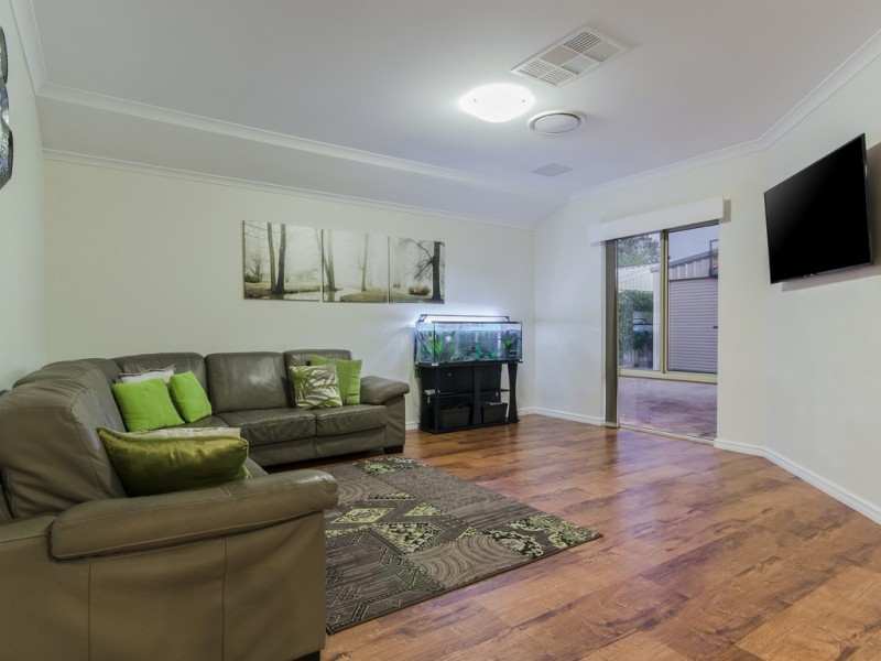 6 Wells Road, Pinjarra WA 6208