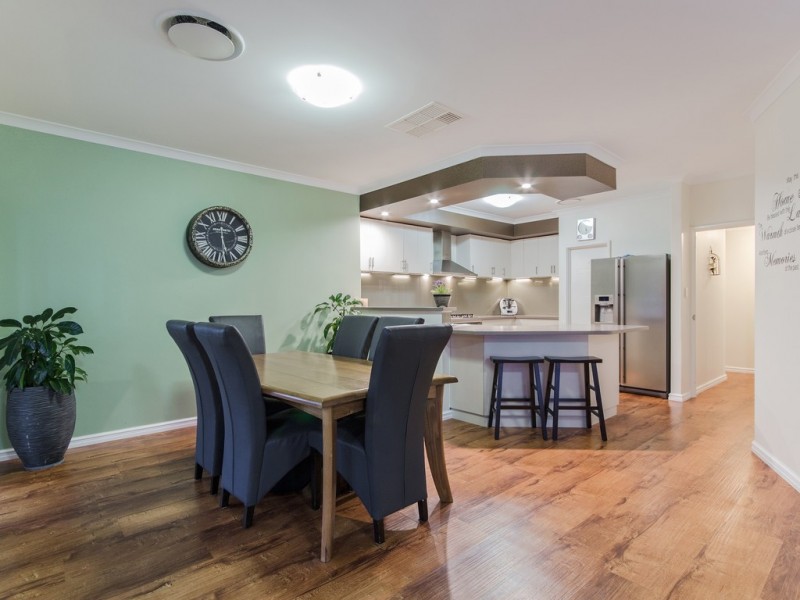 6 Wells Road, Pinjarra WA 6208