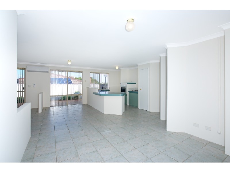 23 Casuarina Drive, Halls Head WA 6210