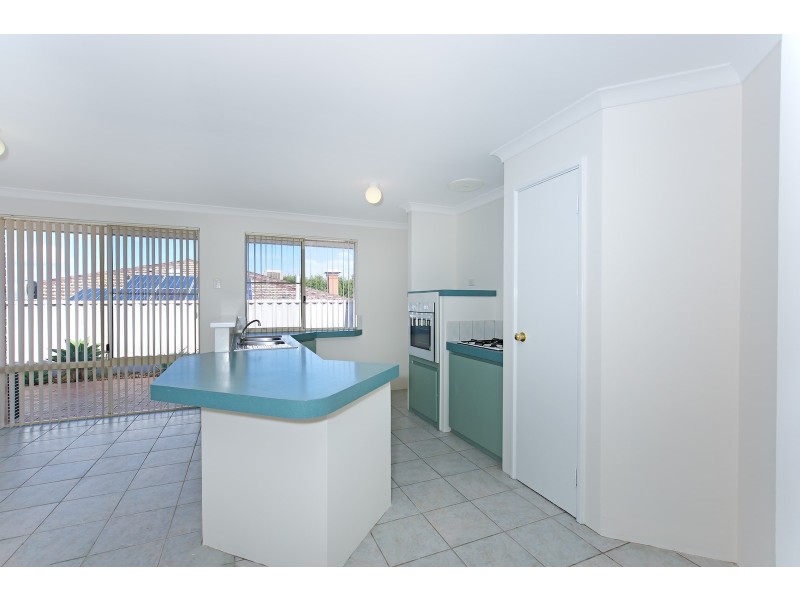 23 Casuarina Drive, Halls Head WA 6210