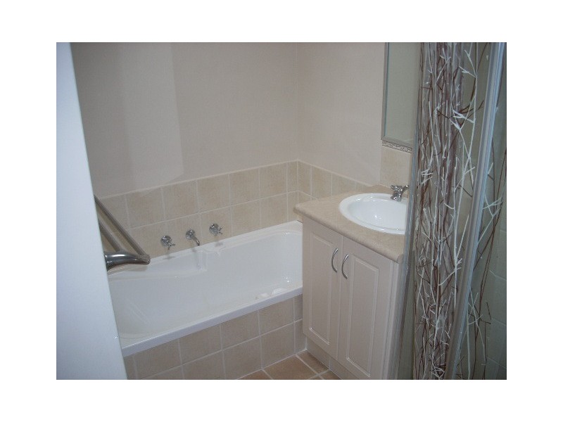 10/70 Waldron Boulevard, Greenfields WA 6210